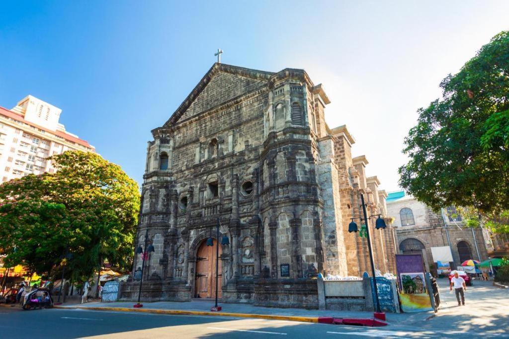 Reddoorz @ Amorsolo Makati ماكاتي المظهر الخارجي الصورة